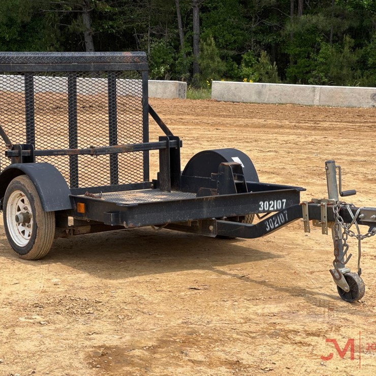 EQUIPMENT TRAILER
