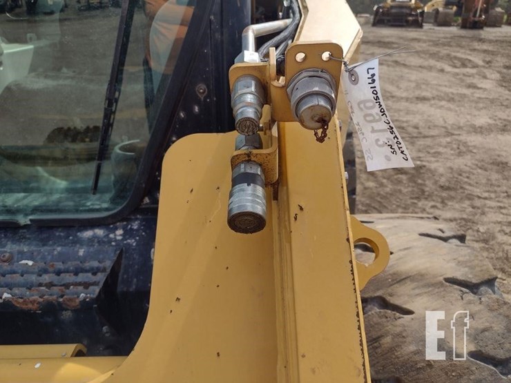 2011-caterpillar-256c-image-19