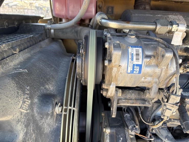 2005-caterpillar-it14g-image-45