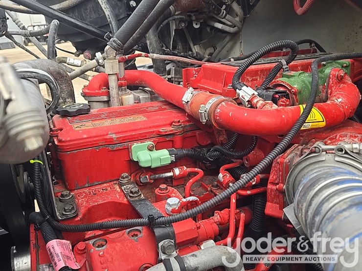 2019-freightliner-108sd-image-44