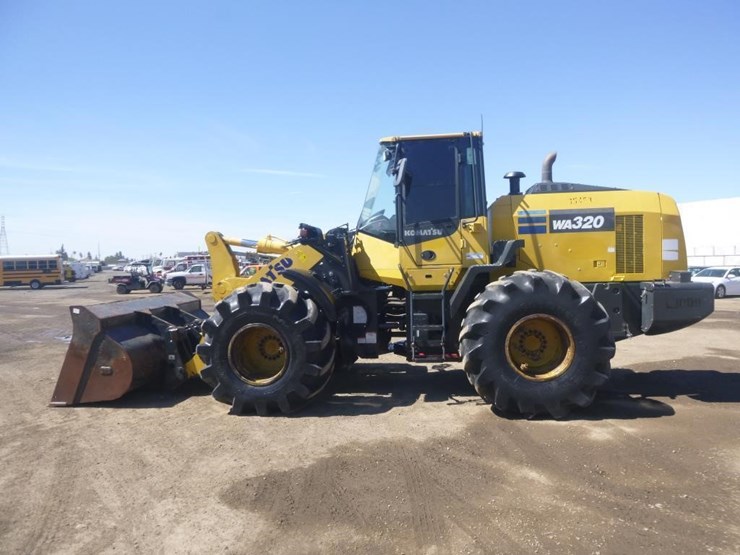 2018-komatsu-wa320-8-image-5