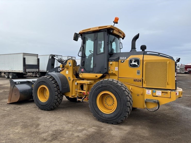 2023-john-deere-544-image-4