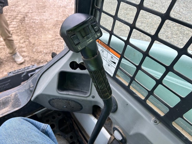 2016-bobcat-s450-image-21