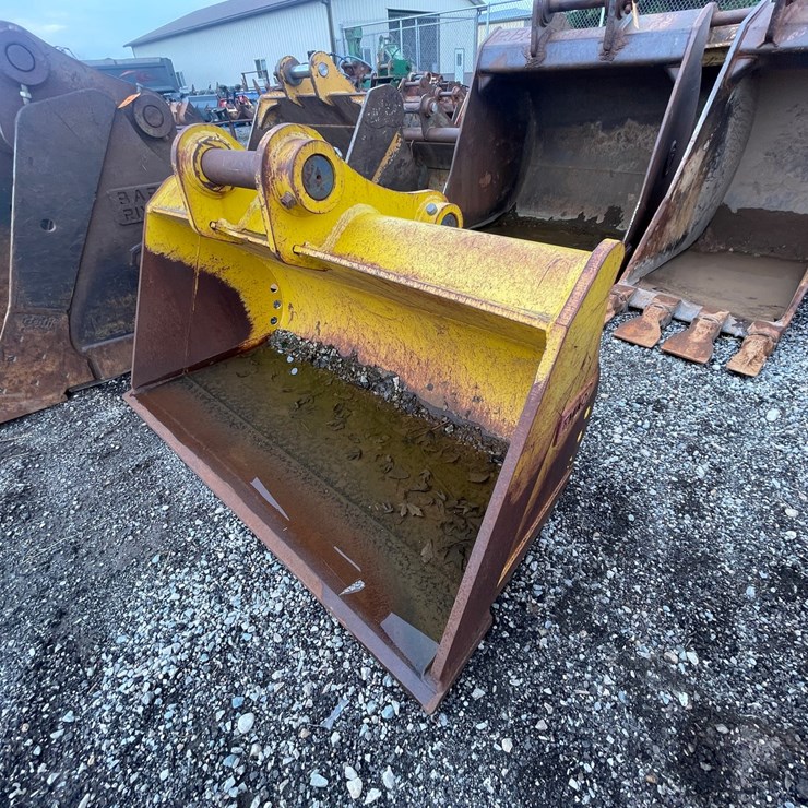 #5009 • Excavator Bucket