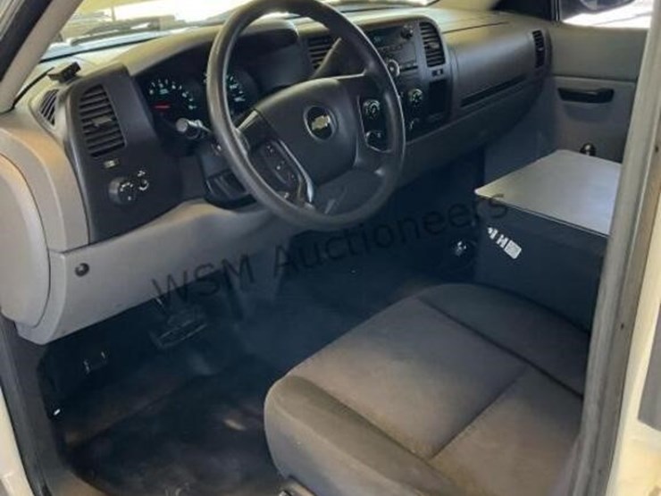 2012-chevrolet-silverado-1500-image-22