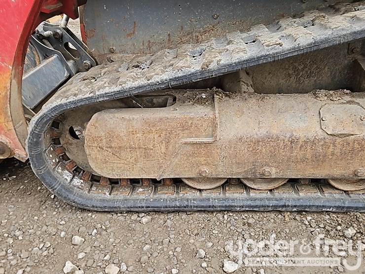 2018-takeuchi-tl8-image-18