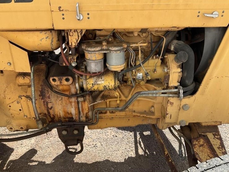 new-holland-345d-image-12
