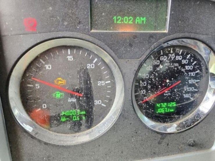 2011-kenworth-t800-image-44