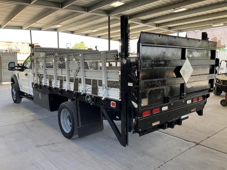 2017-ford-f550-image-5
