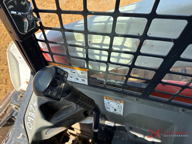 2017-bobcat-t650-image-15