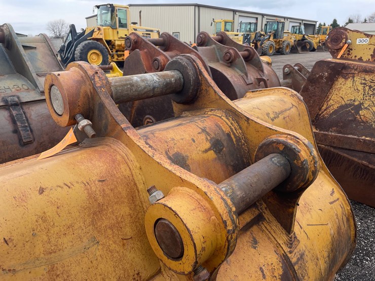 #5006-•-excavator-bucket-image-16