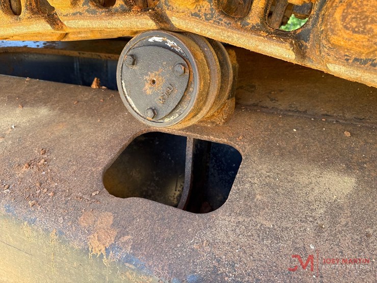 2017-deere-350g-lc-image-15
