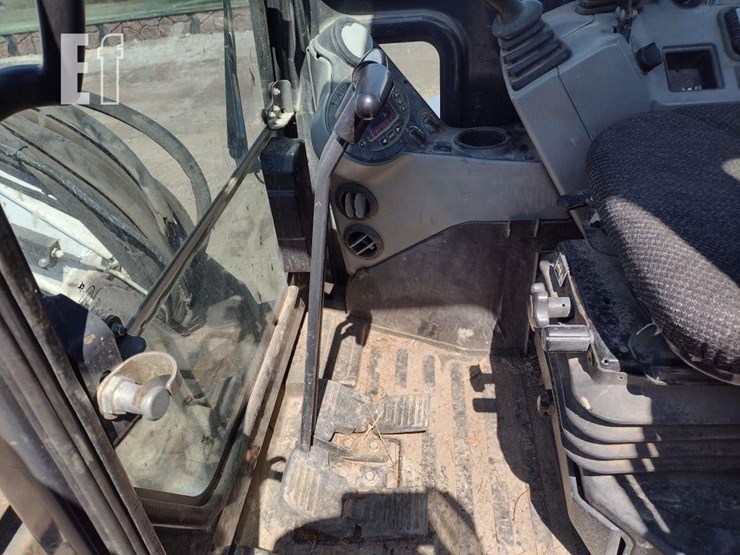 2016-bobcat-e50-image-11