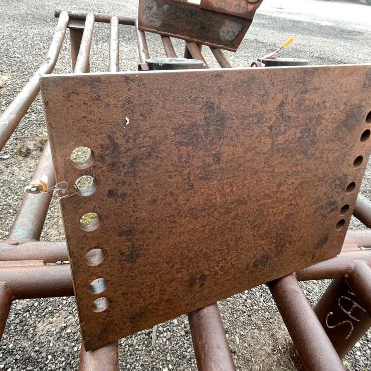 #5045 • Loading Equipment Mounting Bracket