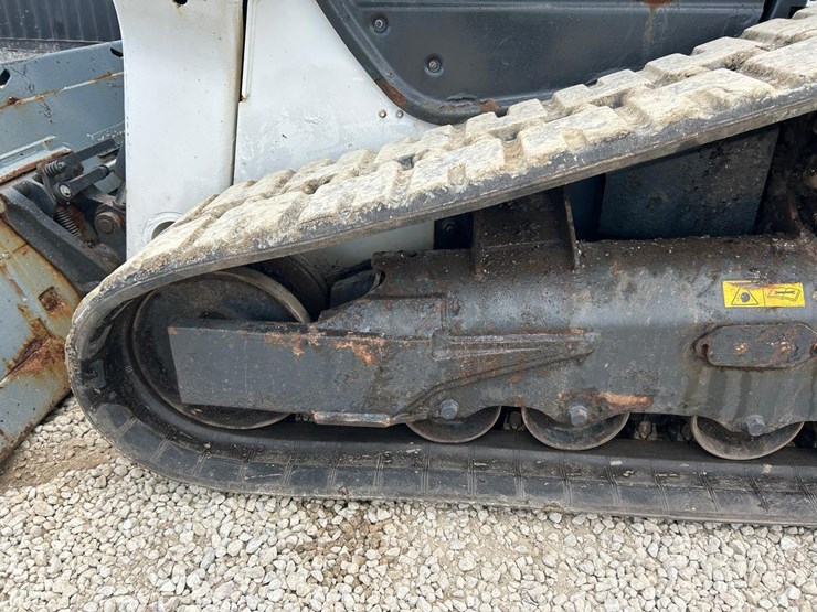 2022-bobcat-t76-image-18