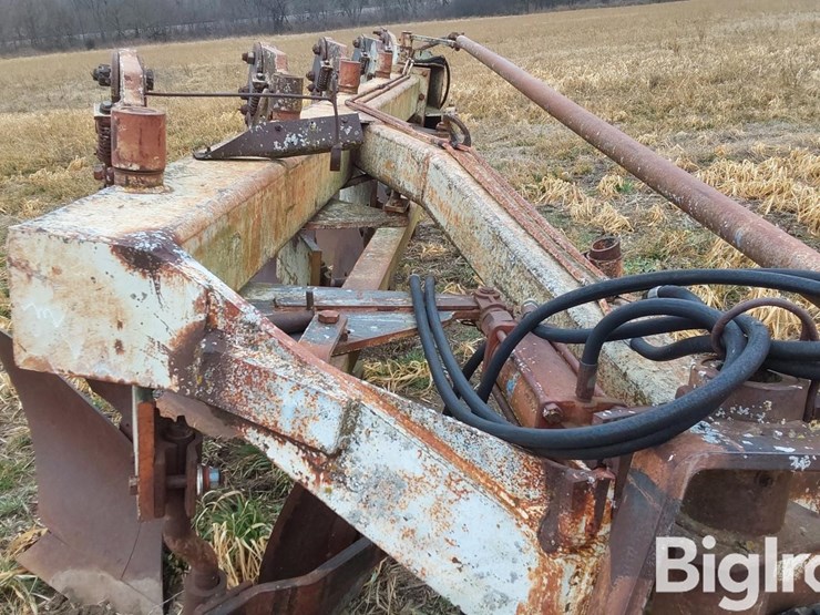 dmi-5-bottom-variable-width-semi-mounted-plow-image-10