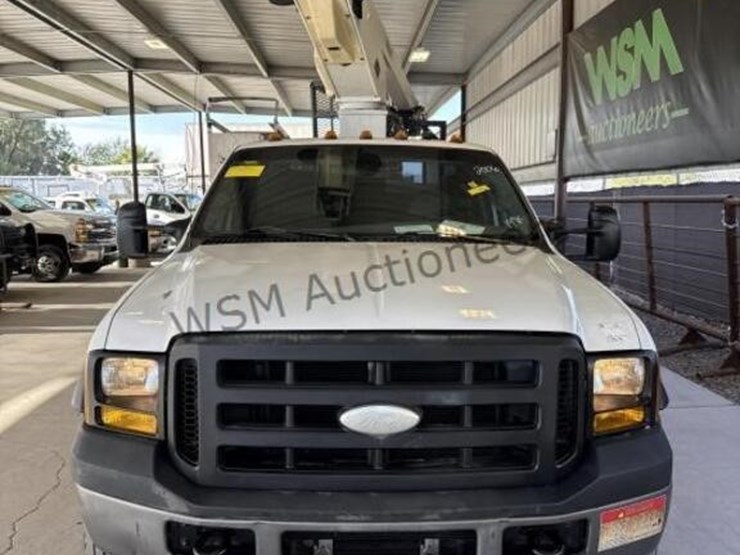 2006-ford-f450-image-3