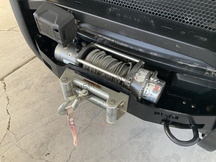 2020-ford-f150-image-10