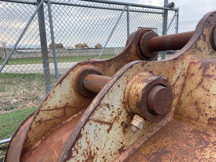 #5001-•-excavator-bucket-image-14