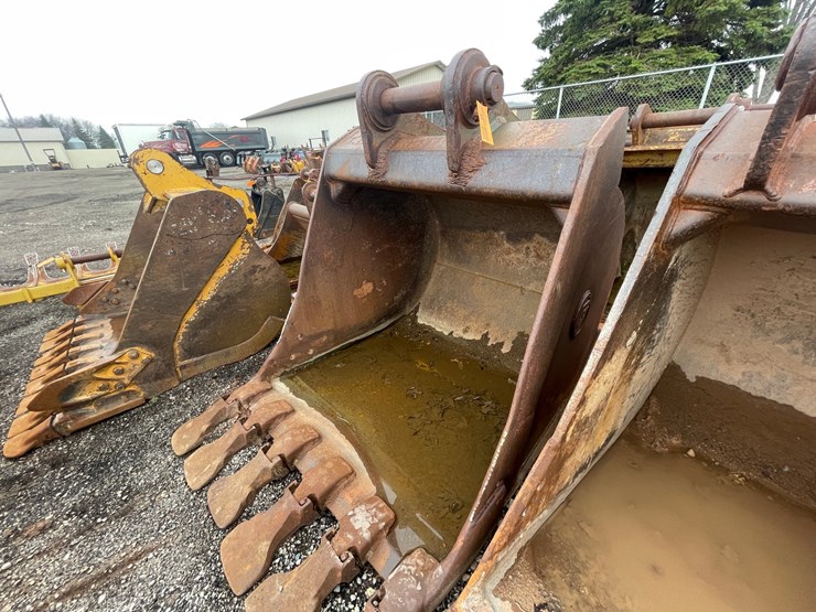 #5010-•-excavator-bucket-image-1