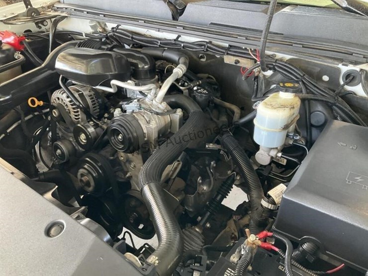 2012-chevrolet-silverado-1500-image-11