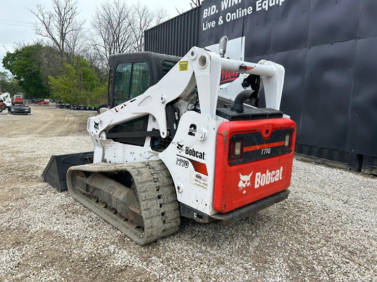 2021-bobcat-t770-image-2