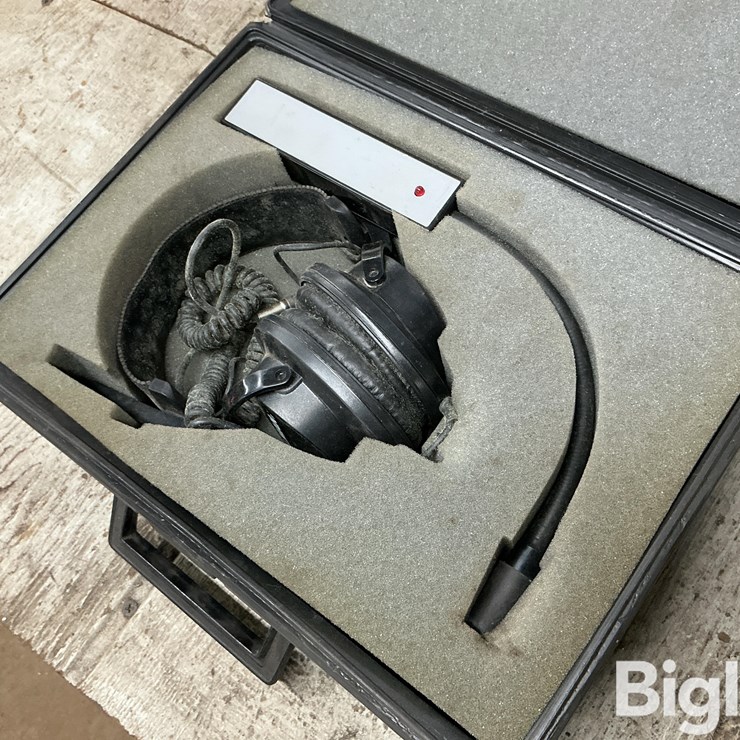Mac EE6500 Engine Ear