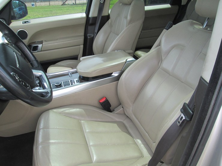 2015-land-rover-range-rover-image-24