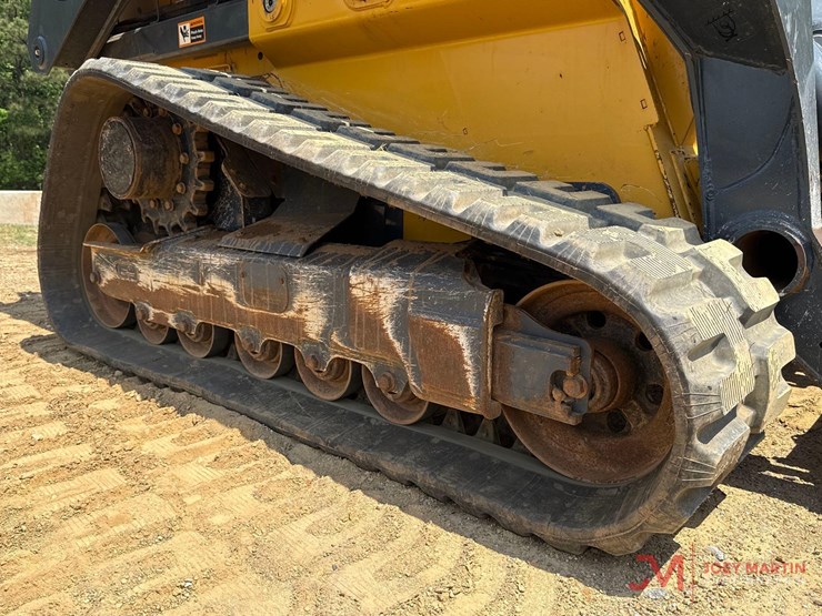 deere-331g-image-7