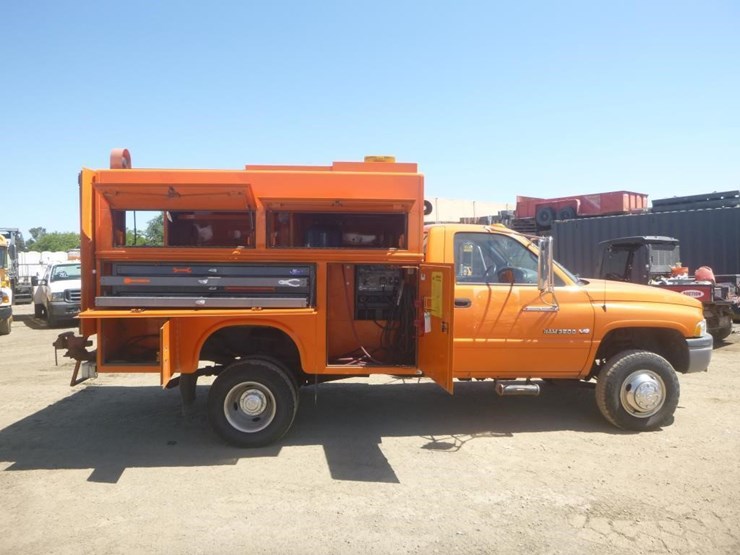 1999-dodge-ram-3500-image-9