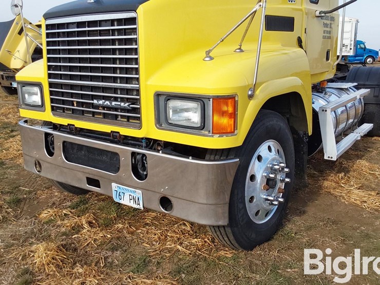 2015-mack-pinnacle-chu613-t/a-truck-tractor-image-11