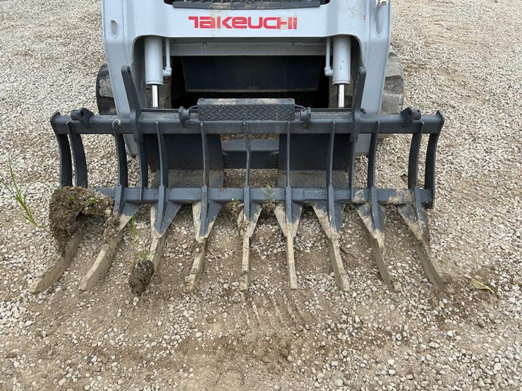 takeuchi-tl150-image-9