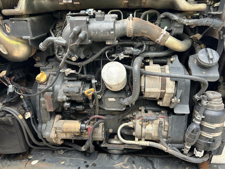 2017-bobcat-t870-image-15