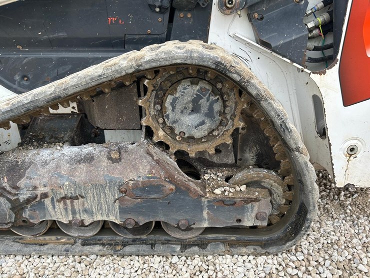 2020-bobcat-t66-image-19