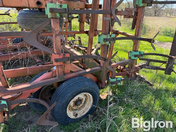 allis-chalmers-1400-image-18