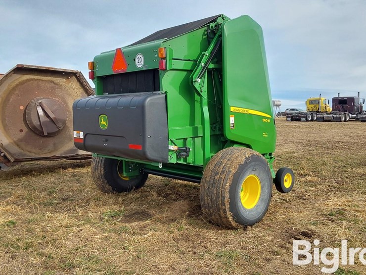 2023-john-deere-560m-image-5