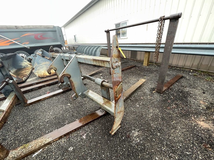 #5066-•-set-of-forks-with-quick-attach-mount-image-6