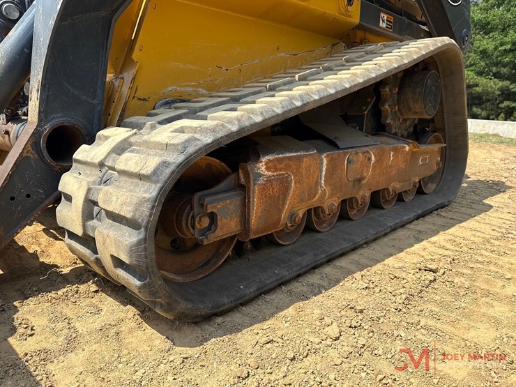 deere-331g-image-8
