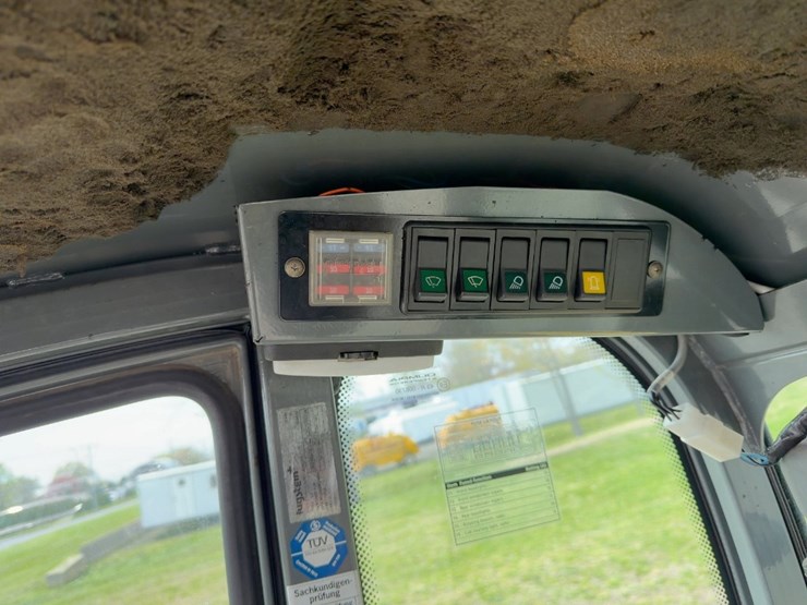 2008-wacker-neuson-wl25-image-22