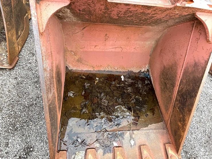#5017-•-excavator-bucket-image-3