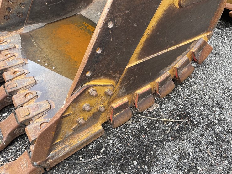 #5006-•-excavator-bucket-image-14