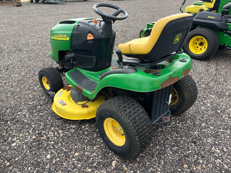 john-deere-l110-image-3