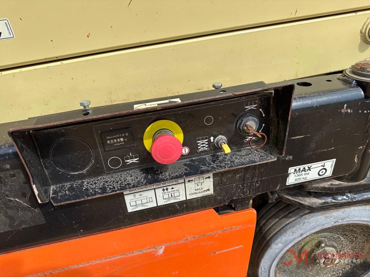 2019-jlg-1932r-image-11