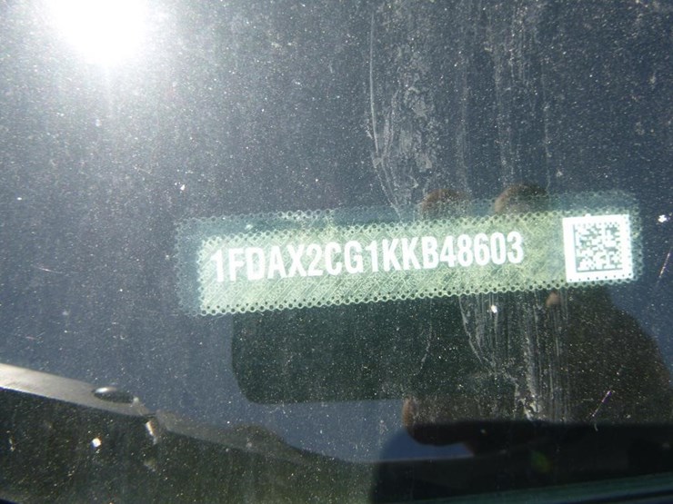 2019-ford-transit-image-24