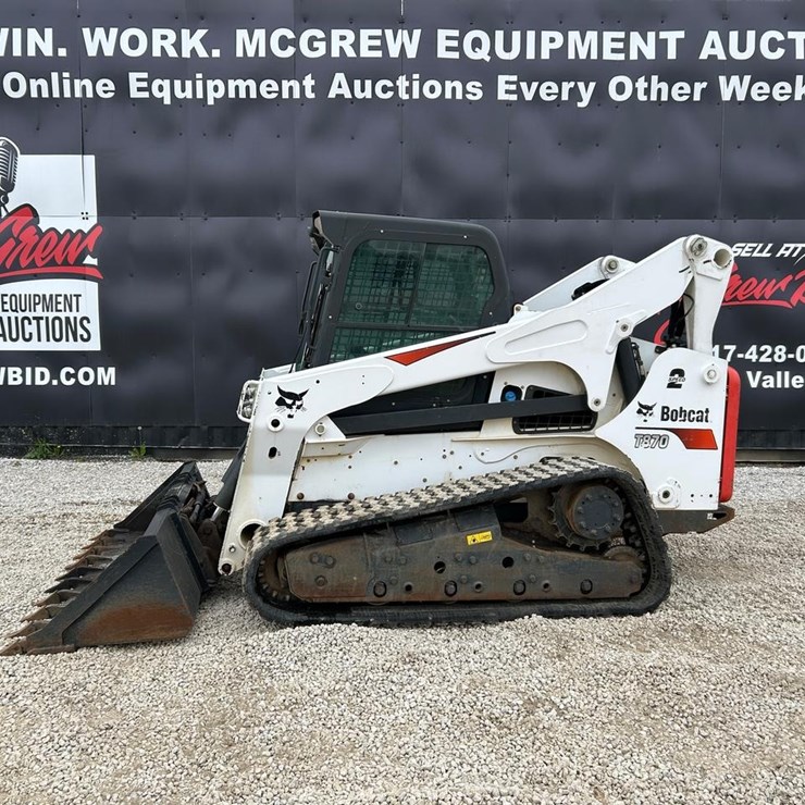 2017 BOBCAT T870