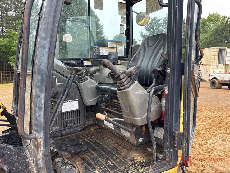 yanmar-vio80-1a-image-16