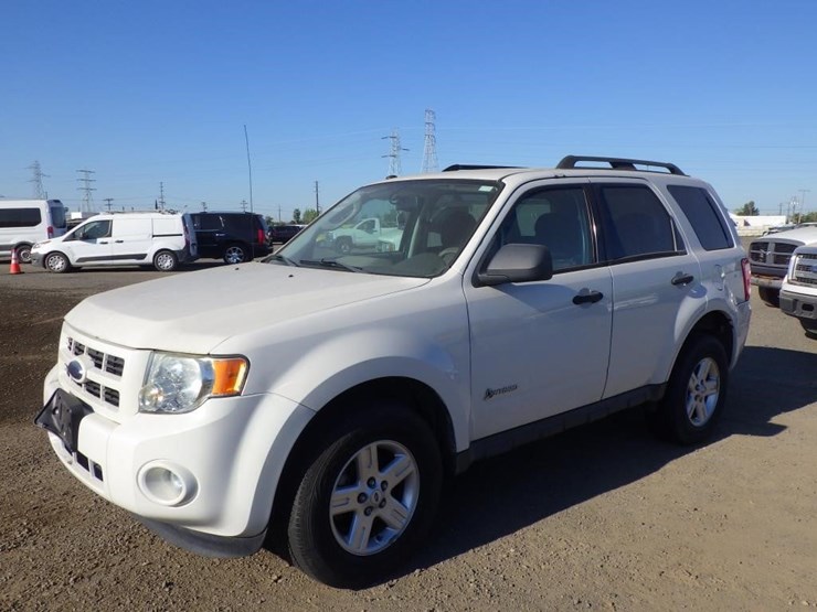 2009-ford-escape-image-2