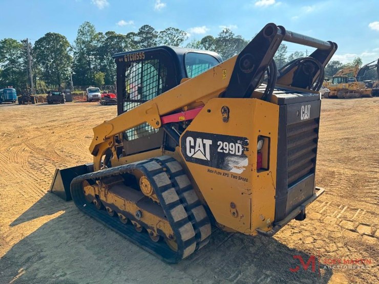 2015-caterpillar-299d-image-3