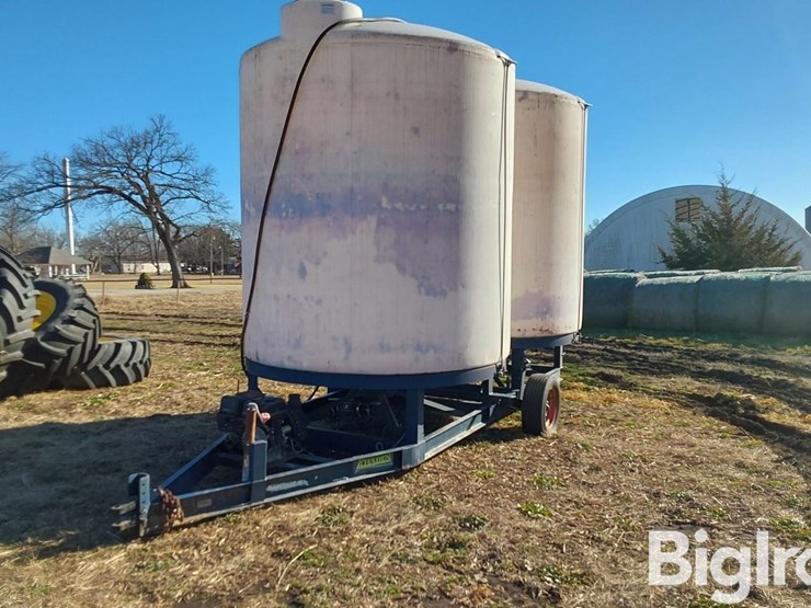 schaben-1500-gallon-portable-vertical-storage-tanks-image-7