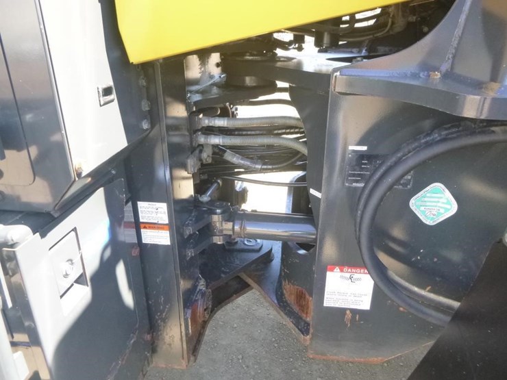 2018-komatsu-wa320-8-image-35